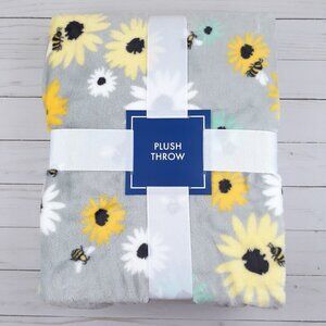 Velvet Plush Throw Blanket 50x70 Daisy Bee Floral Flowers